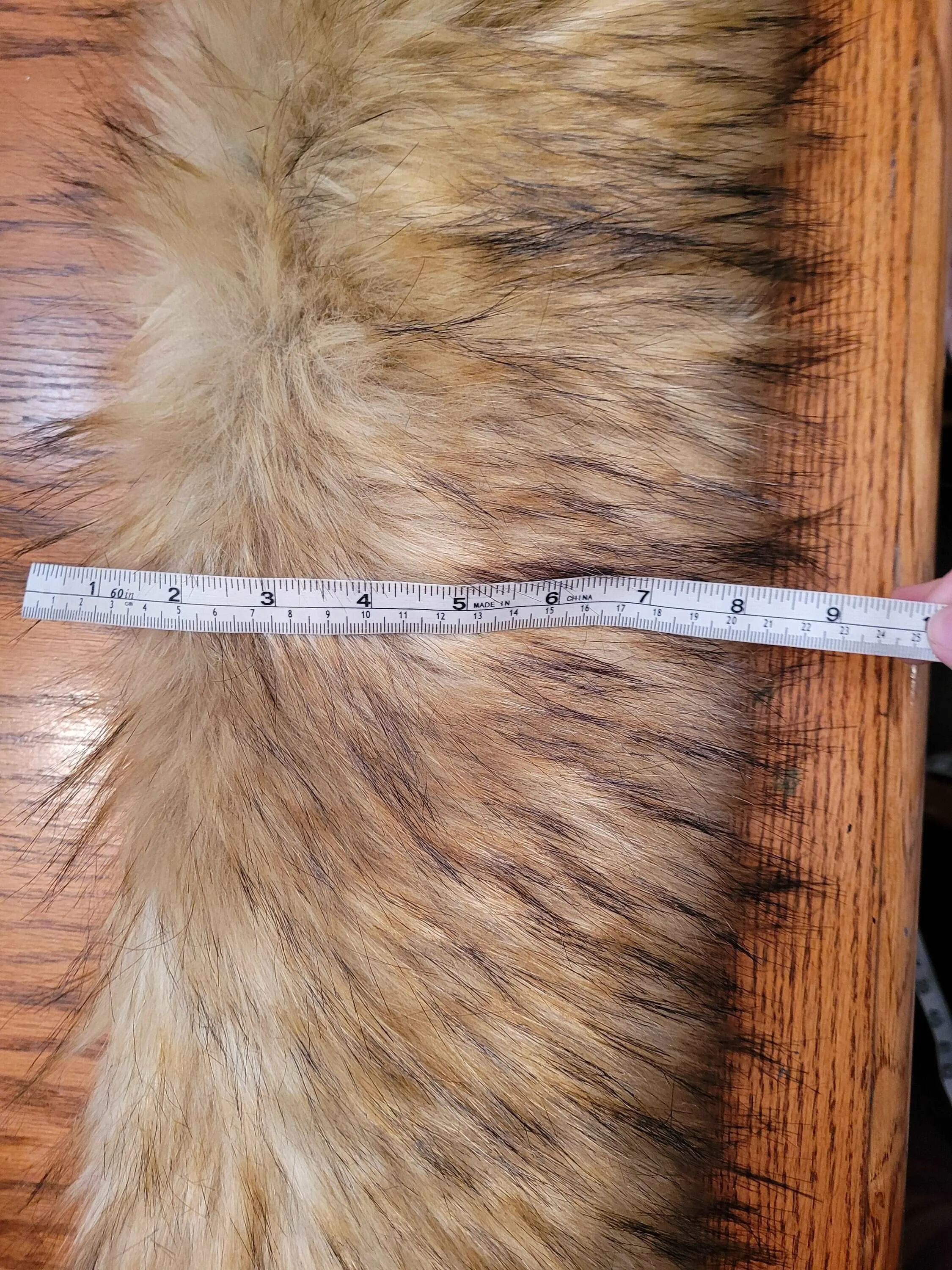 BY ORDER Extra Large Faux Fur Vegan Trim Hood 70 cm, Large Faux Fur Collar Trim, Faux Raccoon Fur, Fur Ruff, Faux Fur Hood, Hood Fur Jacket