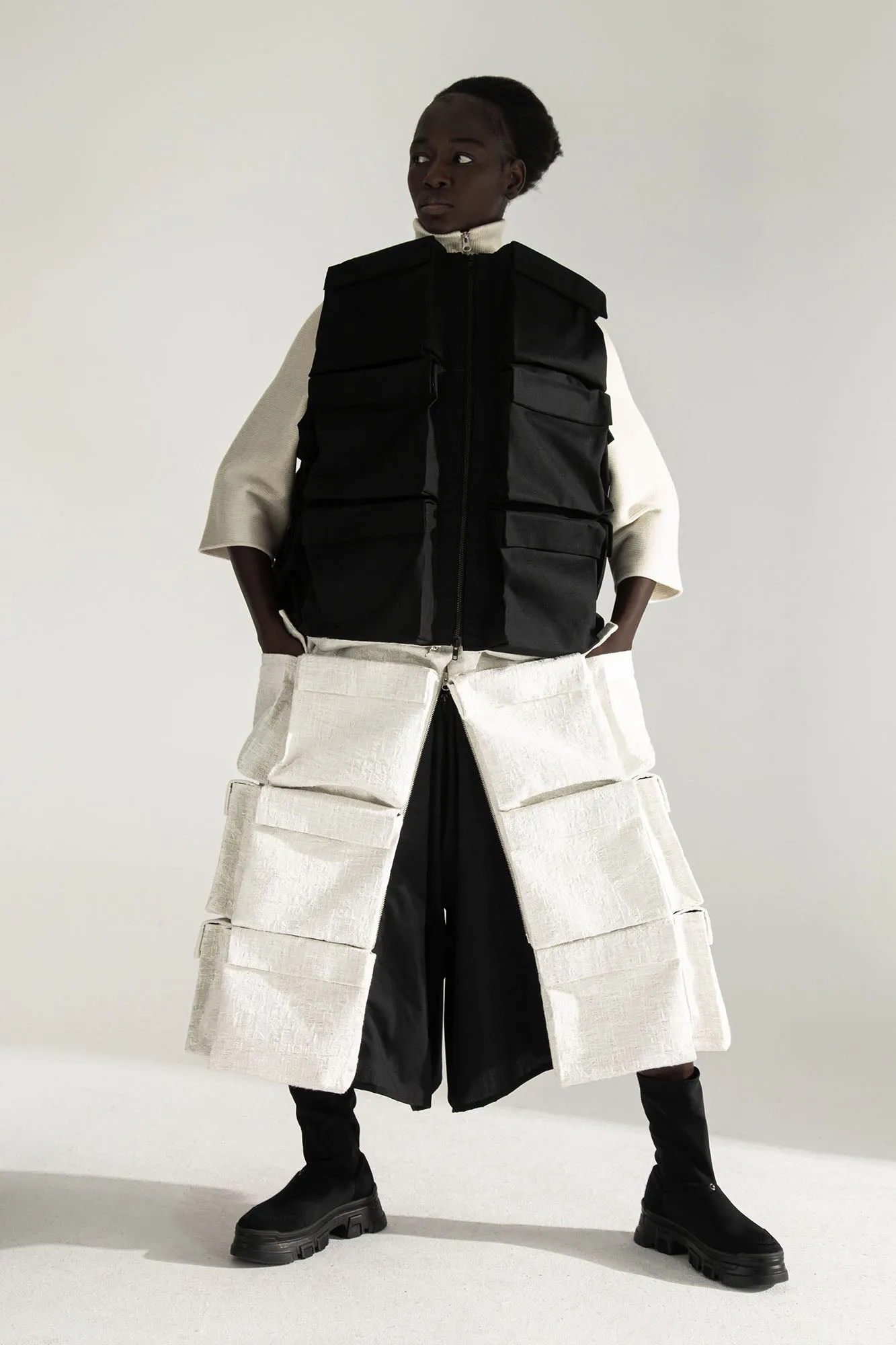 TRANSIT 3-way transforming piece: jumpsuit / coat